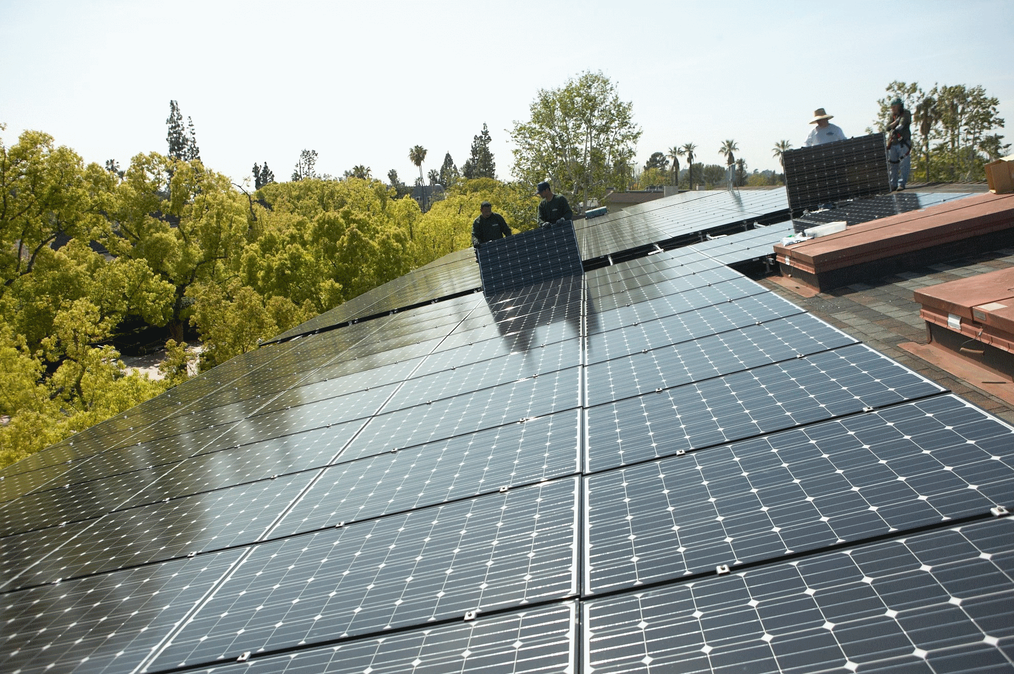 Run On Sun solar system installation in Pasadena, California 