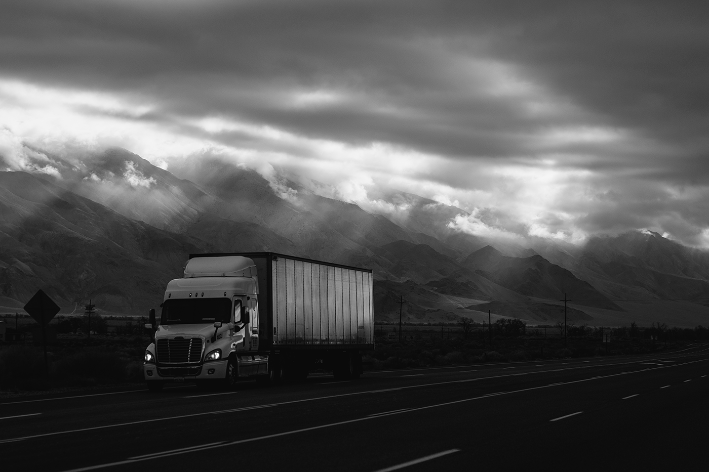 What Do You Look For In A Trucking Company?