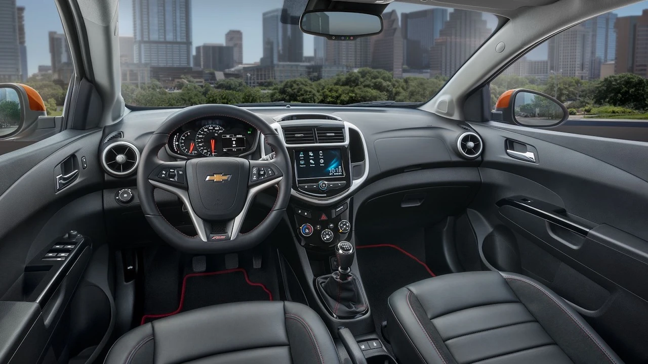 Chevrolet Sonic 2017 interior