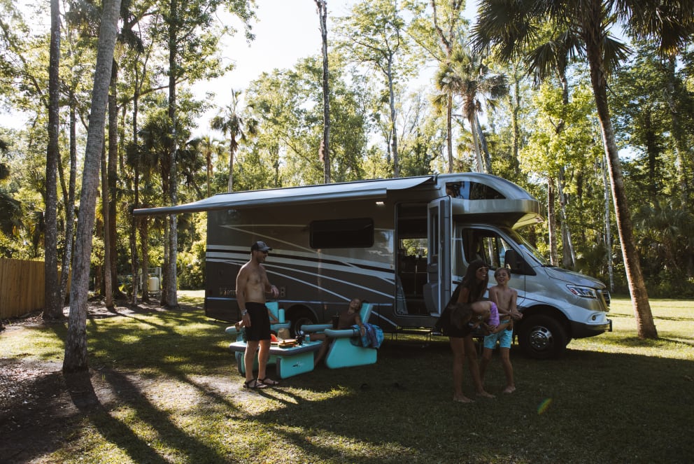 winnebago rv in central florida with family