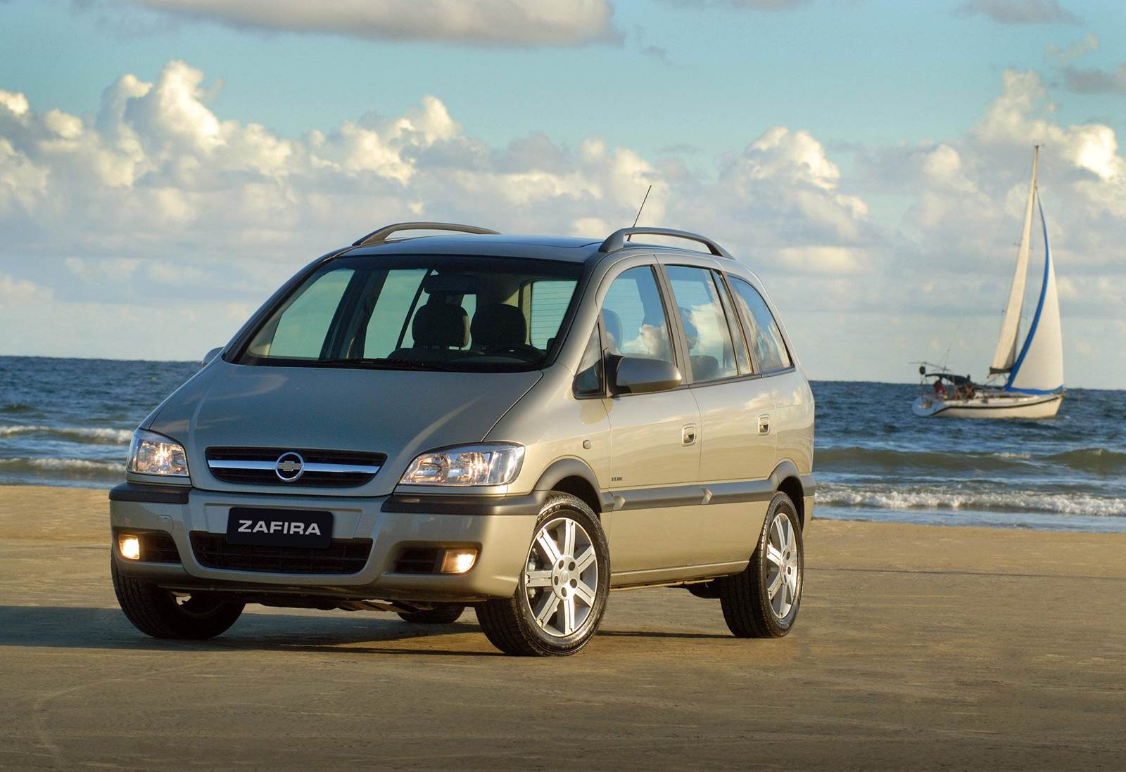 Zafira: monovolume com excelente aproveitamento interno (Foto: GM)