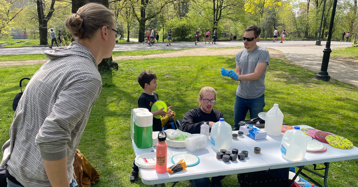 nyc-disc-golf-disc-dyeing.jpg