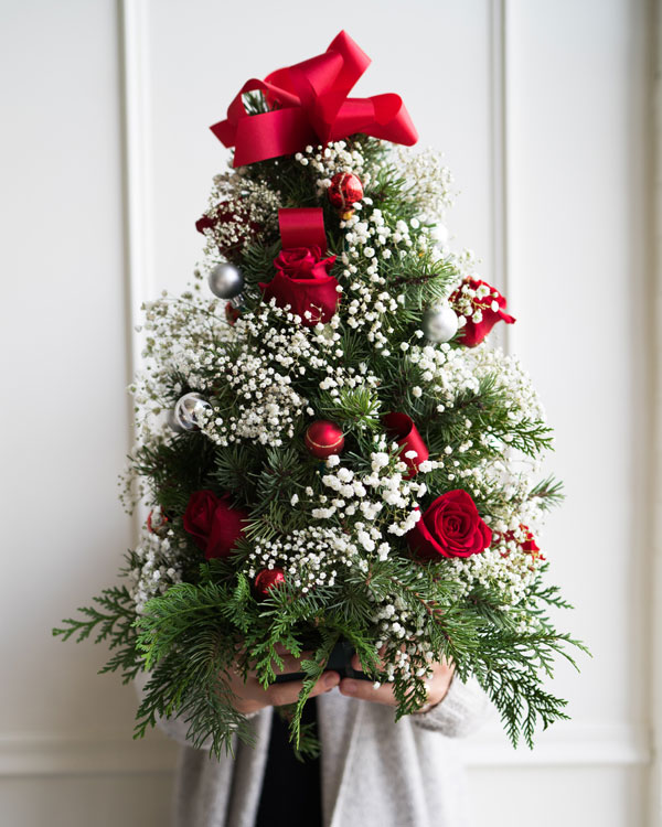 Tabletop Christmas Trees and Décor