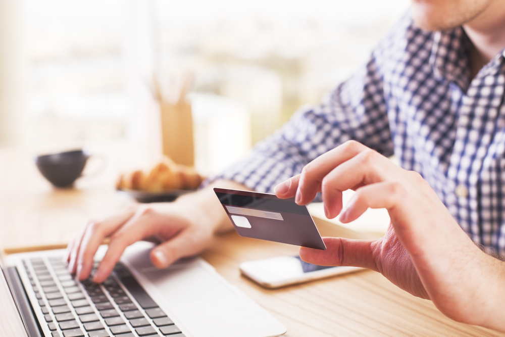 Does an overdraft affect your credit score?