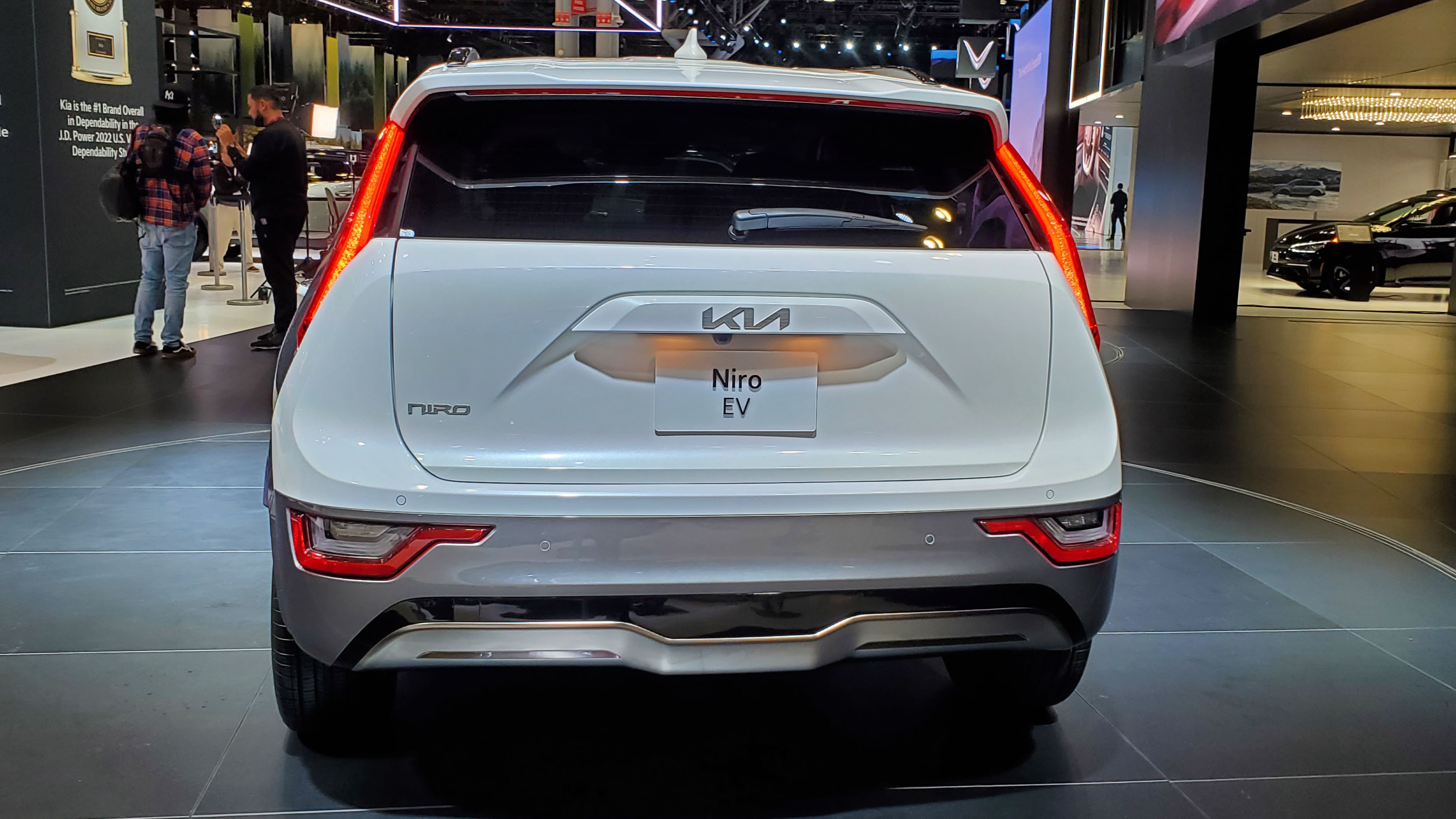 Kia_Niro_EV-2022-04-14 10.51.14-rear.jpg