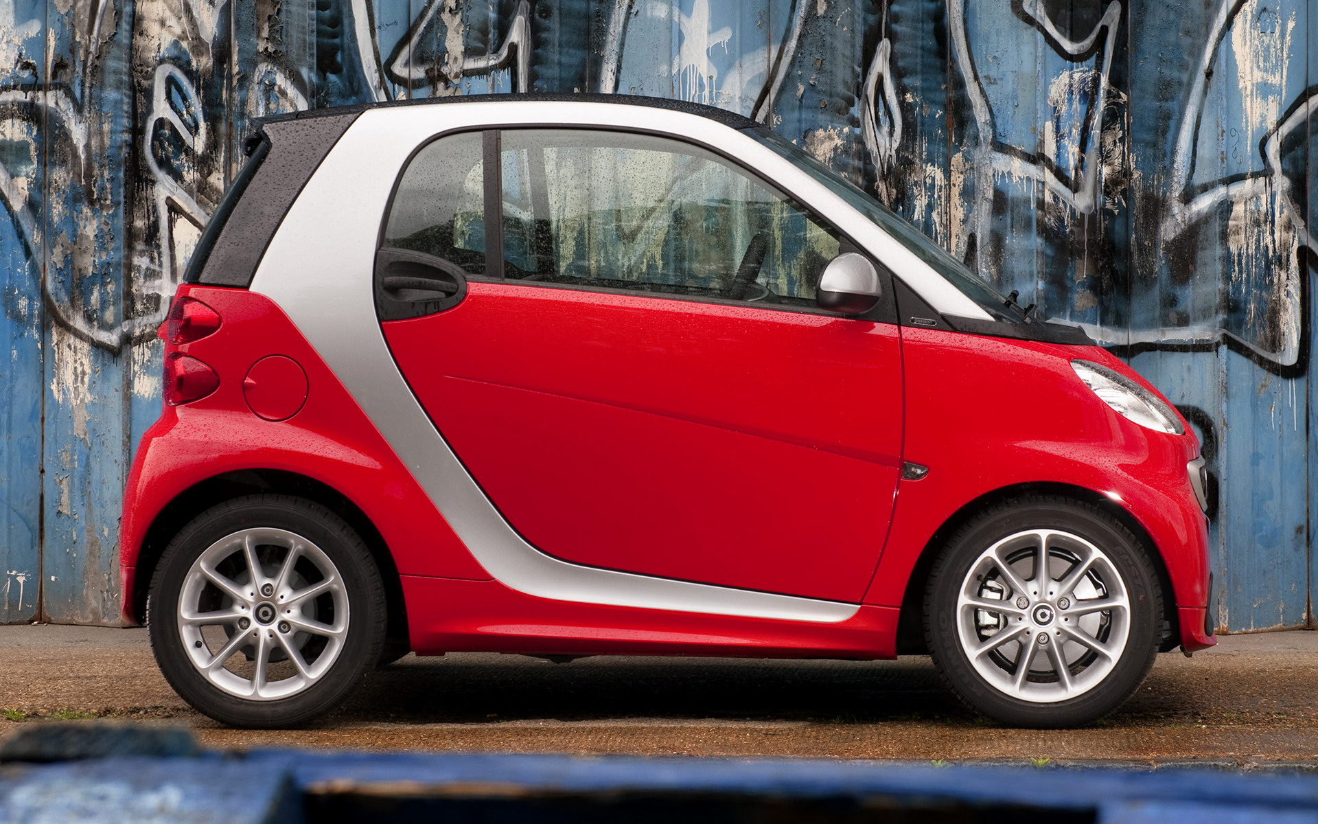 Smart Fortwo: preços do famoso minicarro