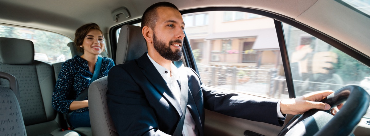 ¿Quieres autoemplearte? Puedes hacerlo fácil convirtiéndote en un conductor Cabify México y así poder ganar un dinero extra desde la comodidad de tu auto.