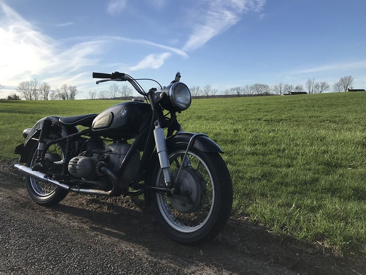 Taryn Nycek's 1958 BMW R50.jpg
