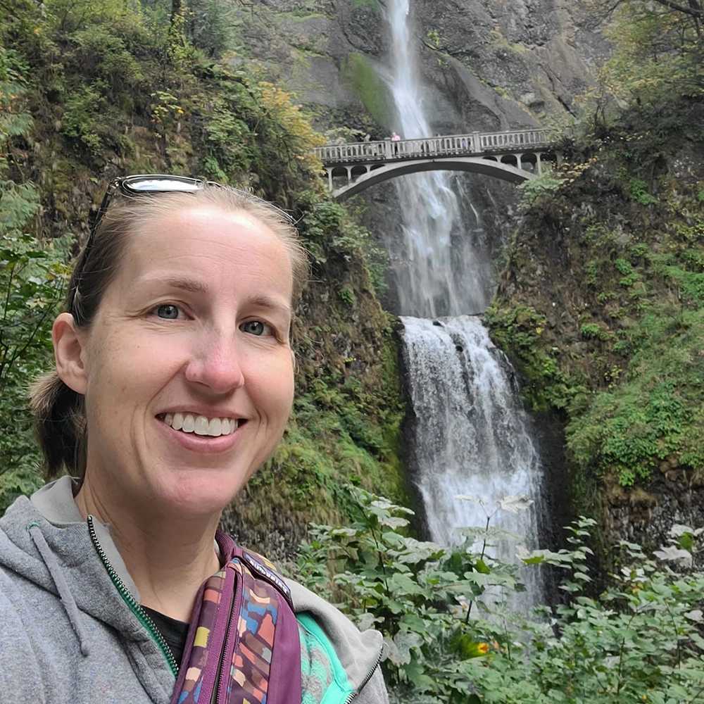 Multnomah Falls 01.webp