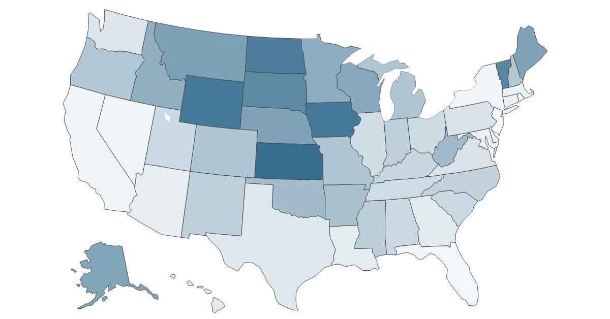 U.S. map with states different intensities of blue depending on disc golf courses per capita