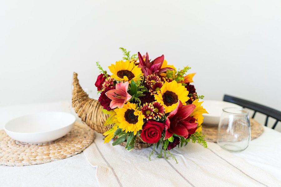 What is a Thanksgiving table centerpiece called?