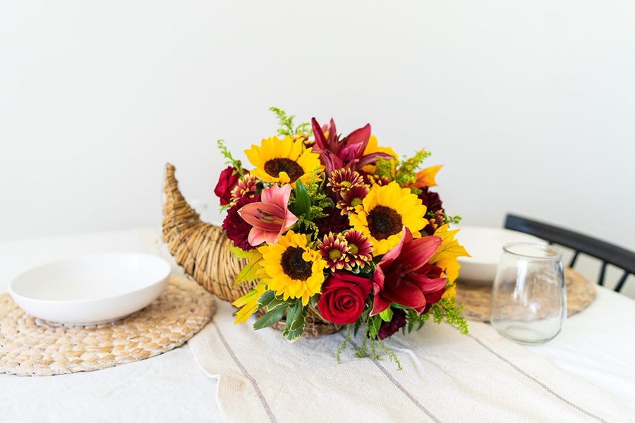 What is a Thanksgiving Table Centerpiece Called?