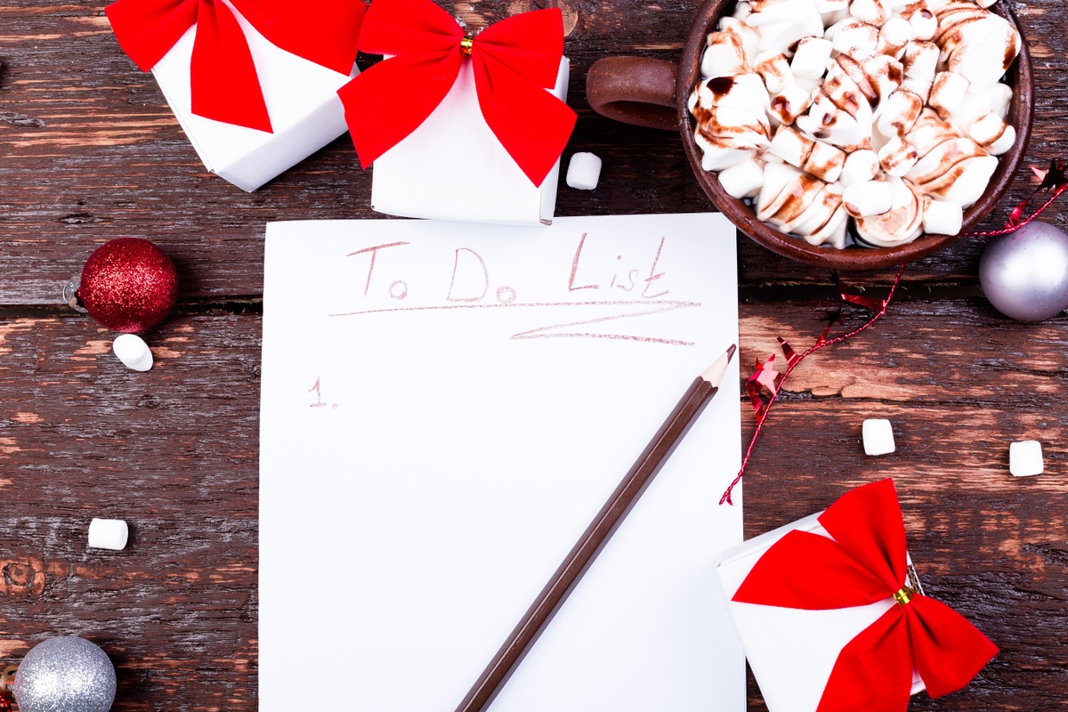 Create a holiday checklist for your jewelry business