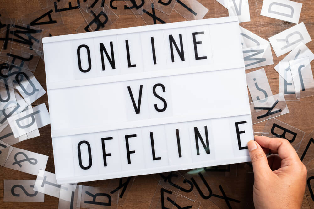 online vs offline pawns