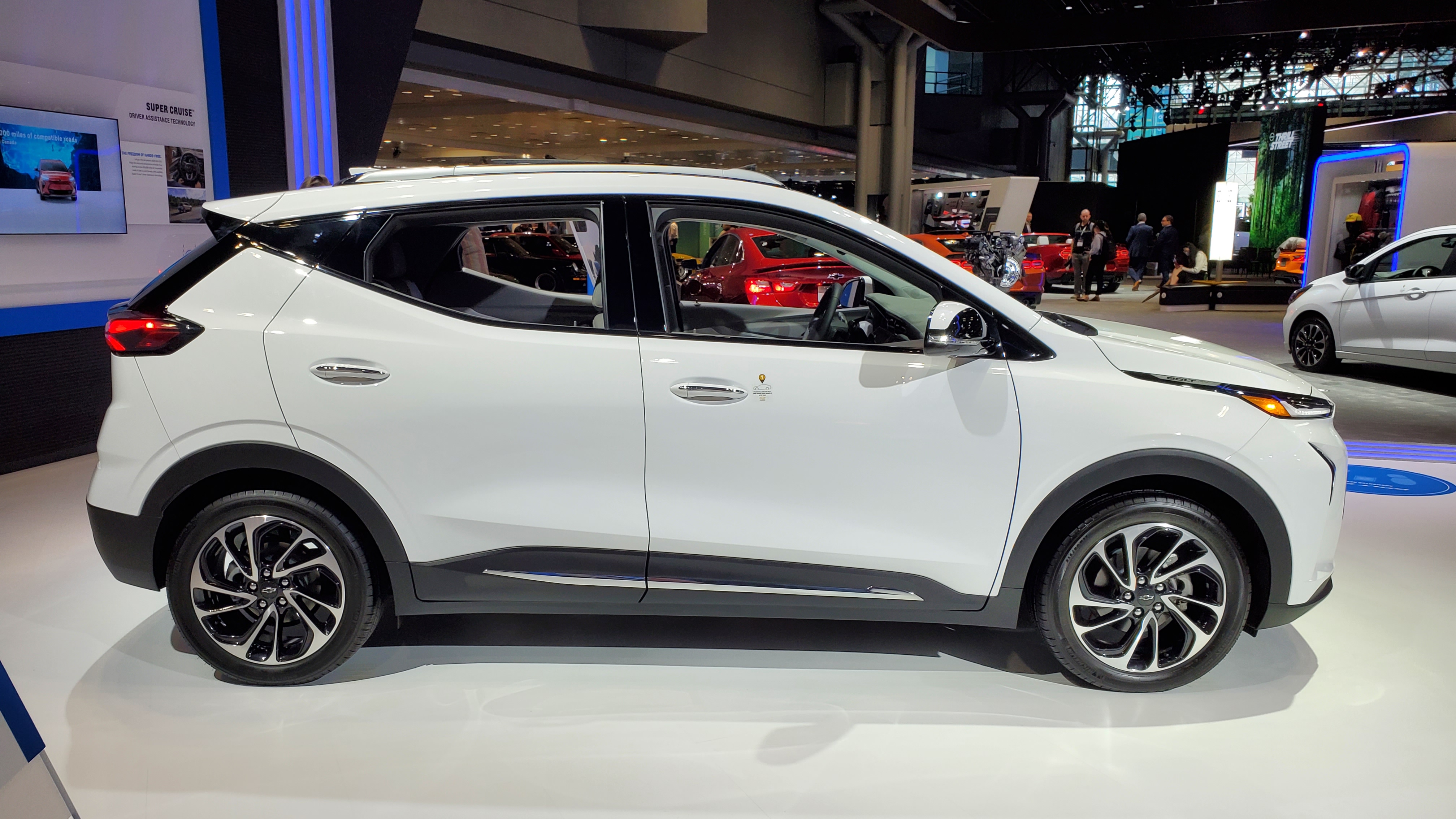 Chevrolet_Bolt_EUV-2022-04-14 10.19.37-profile.jpg