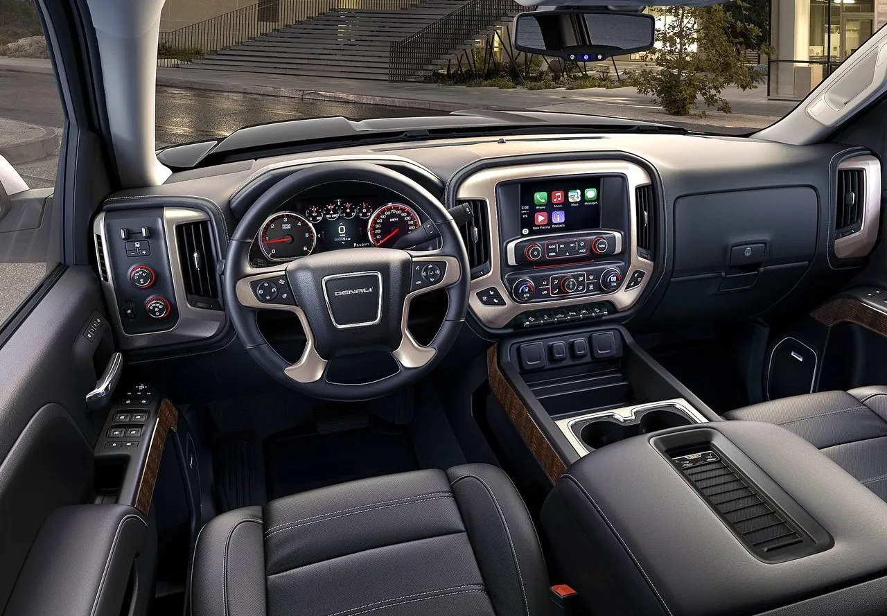 GMC Sierra Denali 2018 interior