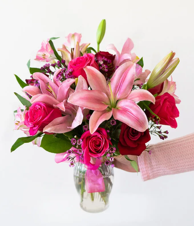 Rose and lily bouquet