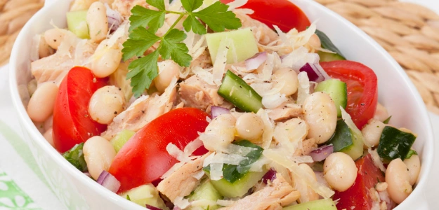 Ensalada Fresca de Atún con Frijoles.webp