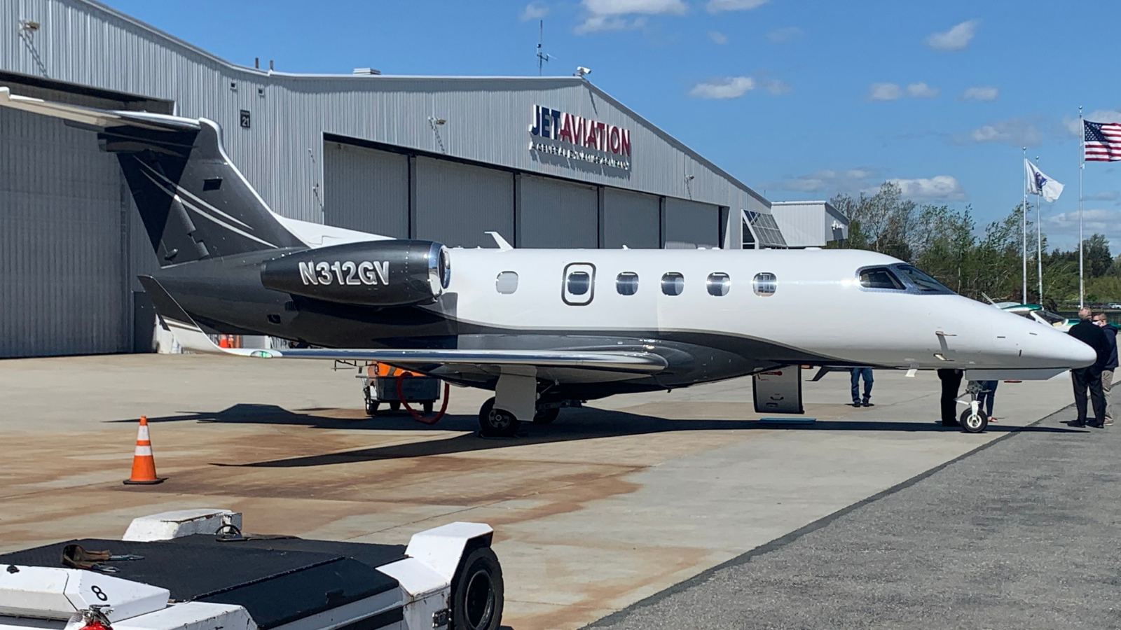 phenom 300 tour