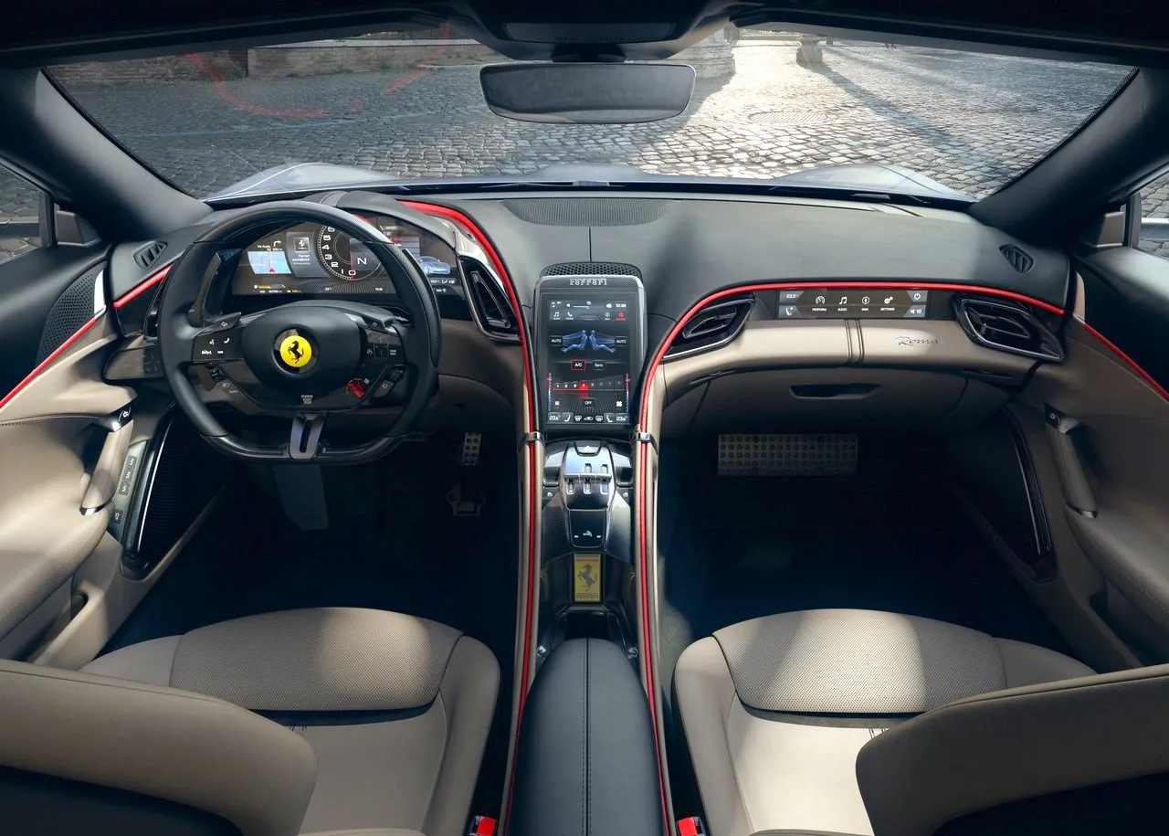 Ferrari Roma 2022 interior