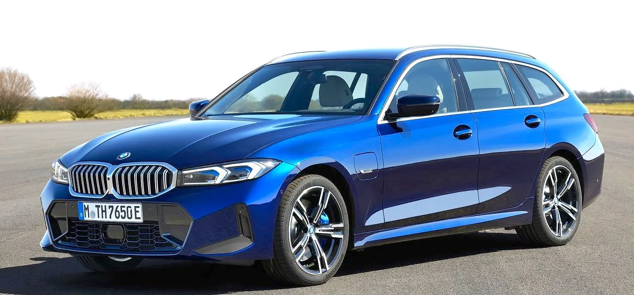 BMW 3 Series Touring 2023