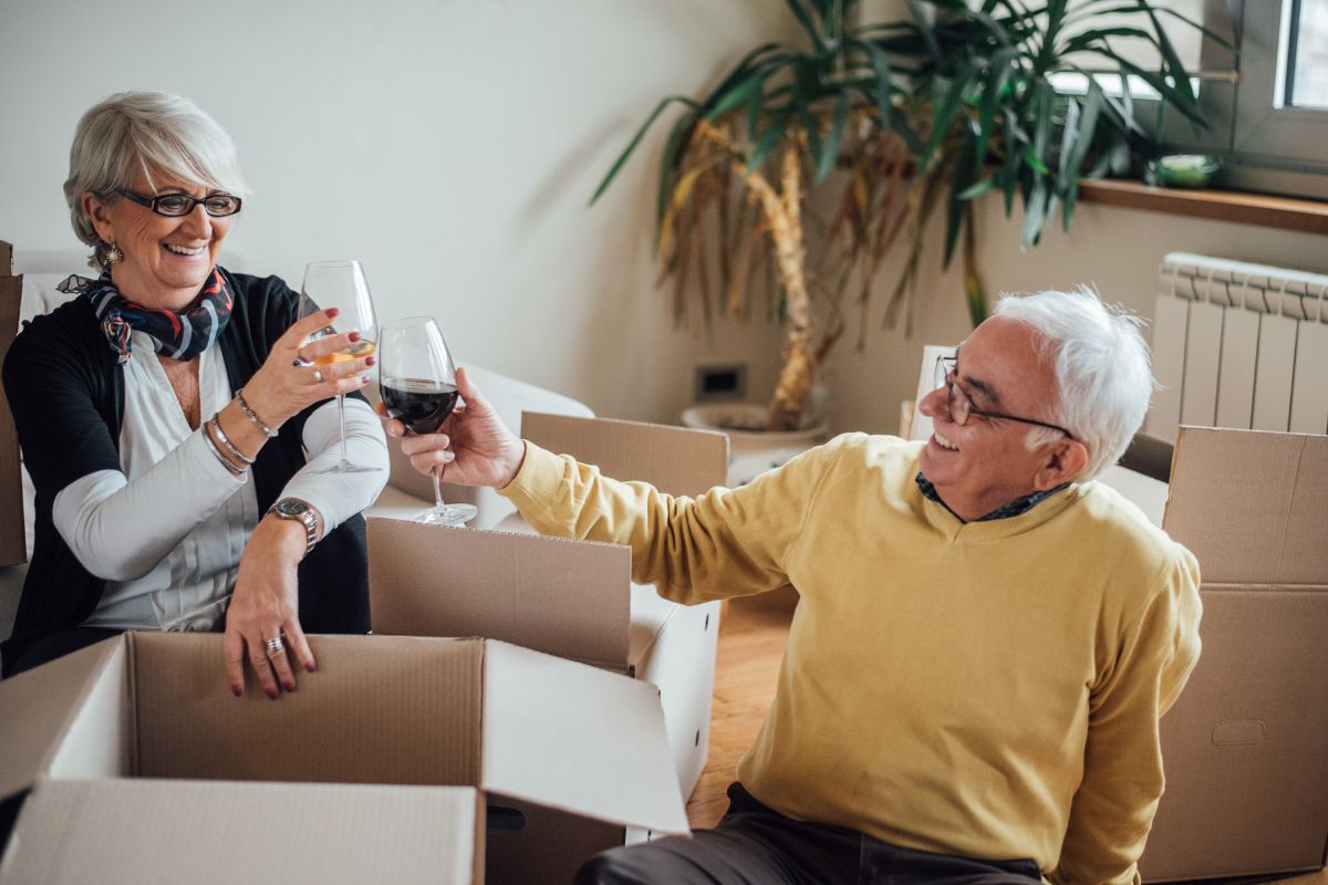 Medicare couple preparing for a move to a new state