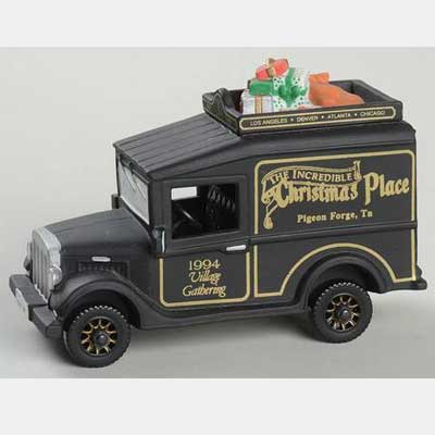 Heritage Village by Department 56