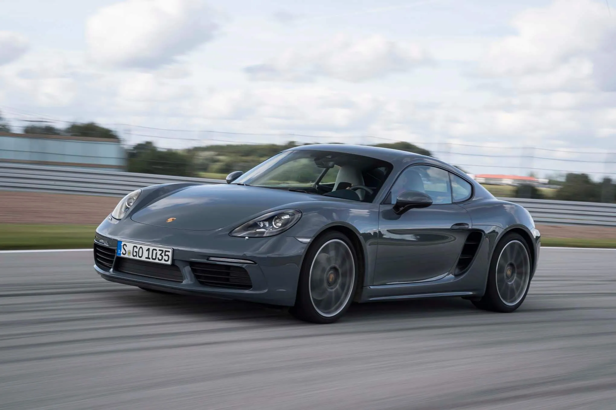 Porsche 718 Cayman