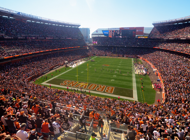 Boatgating: Top 5 NFL Stadiums on the Water