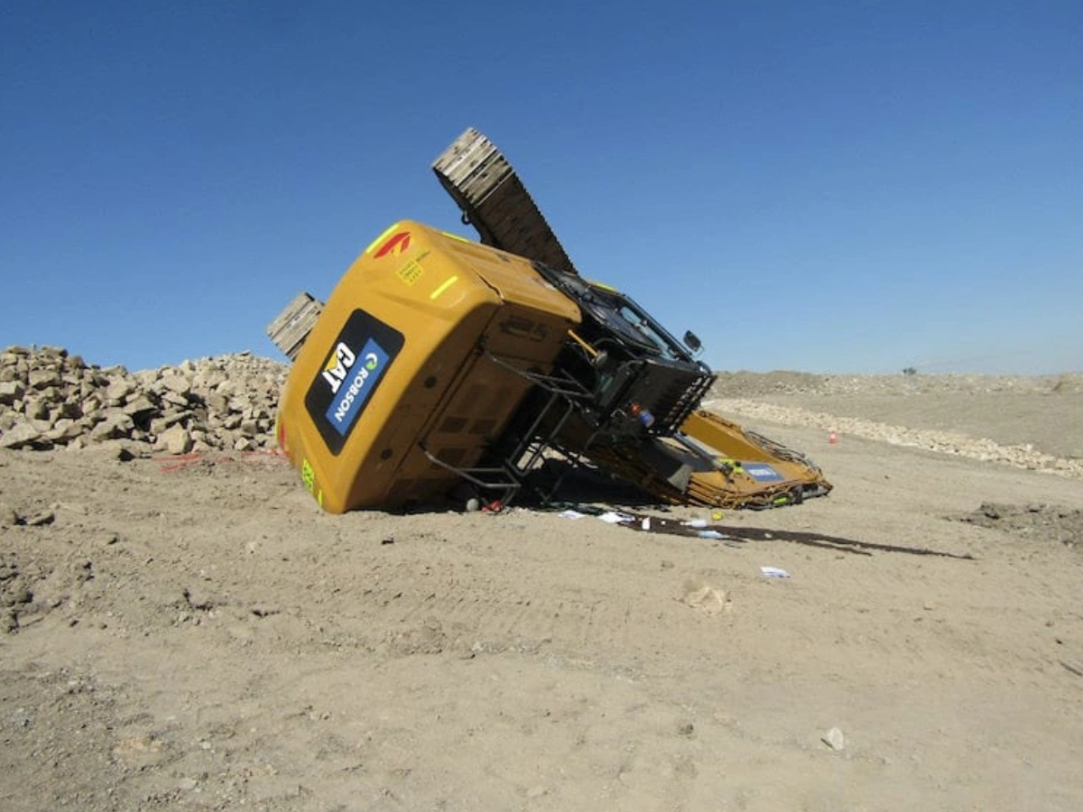 Excavator Equipment Recovery: How to Deal with a Tipped Over Excavotor ...