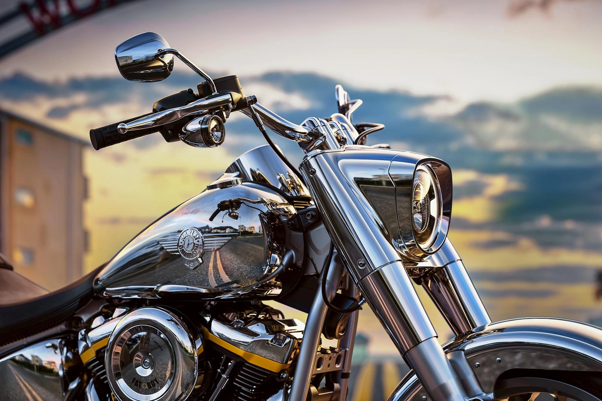 1-2025-Harley-Davidson-Fat-Boy-Grey-Ghost.webp