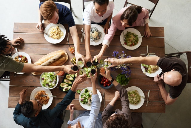 go out for a team lunch for bonding