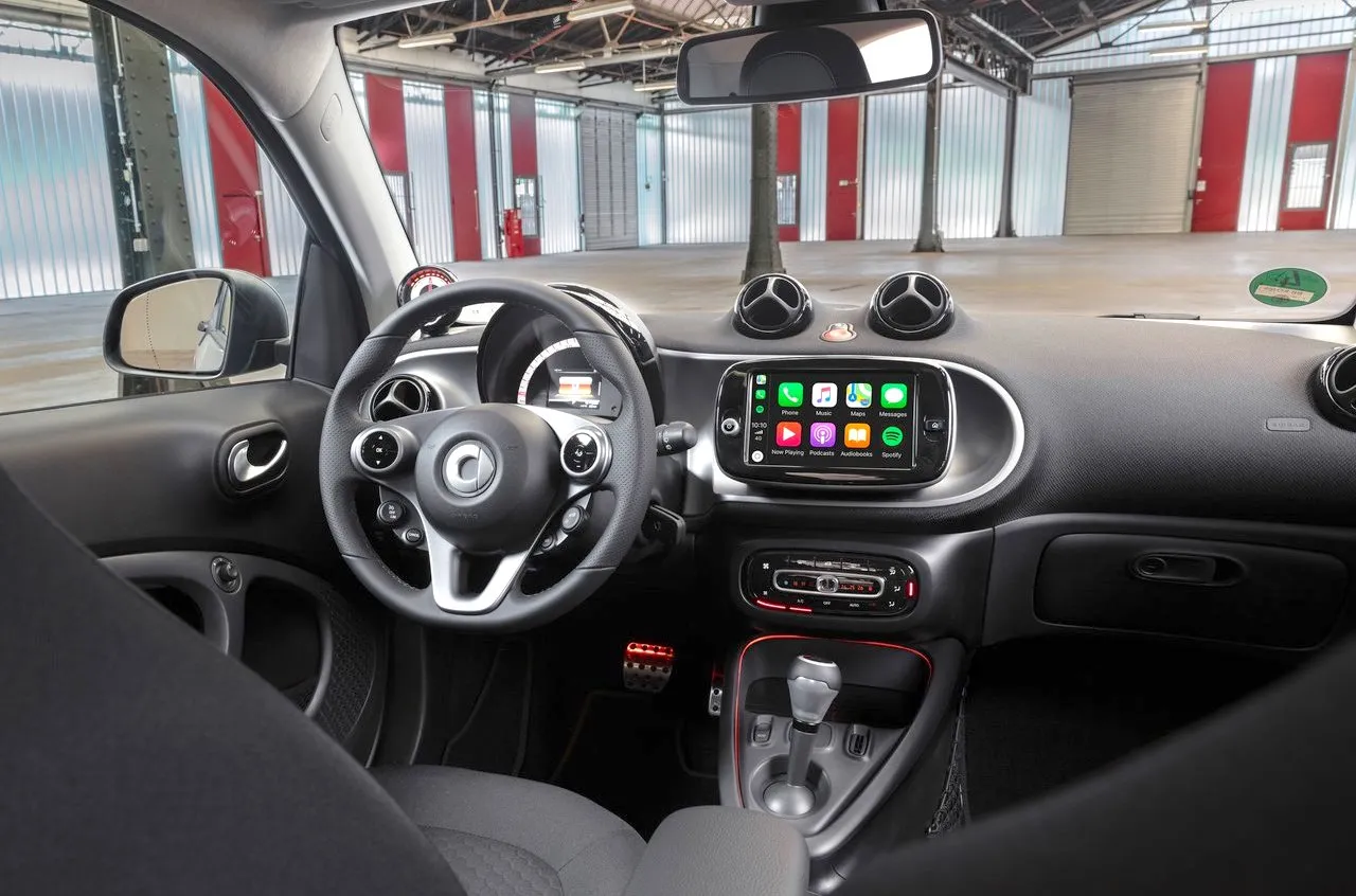 Smart EQ fortwo 2020 interior