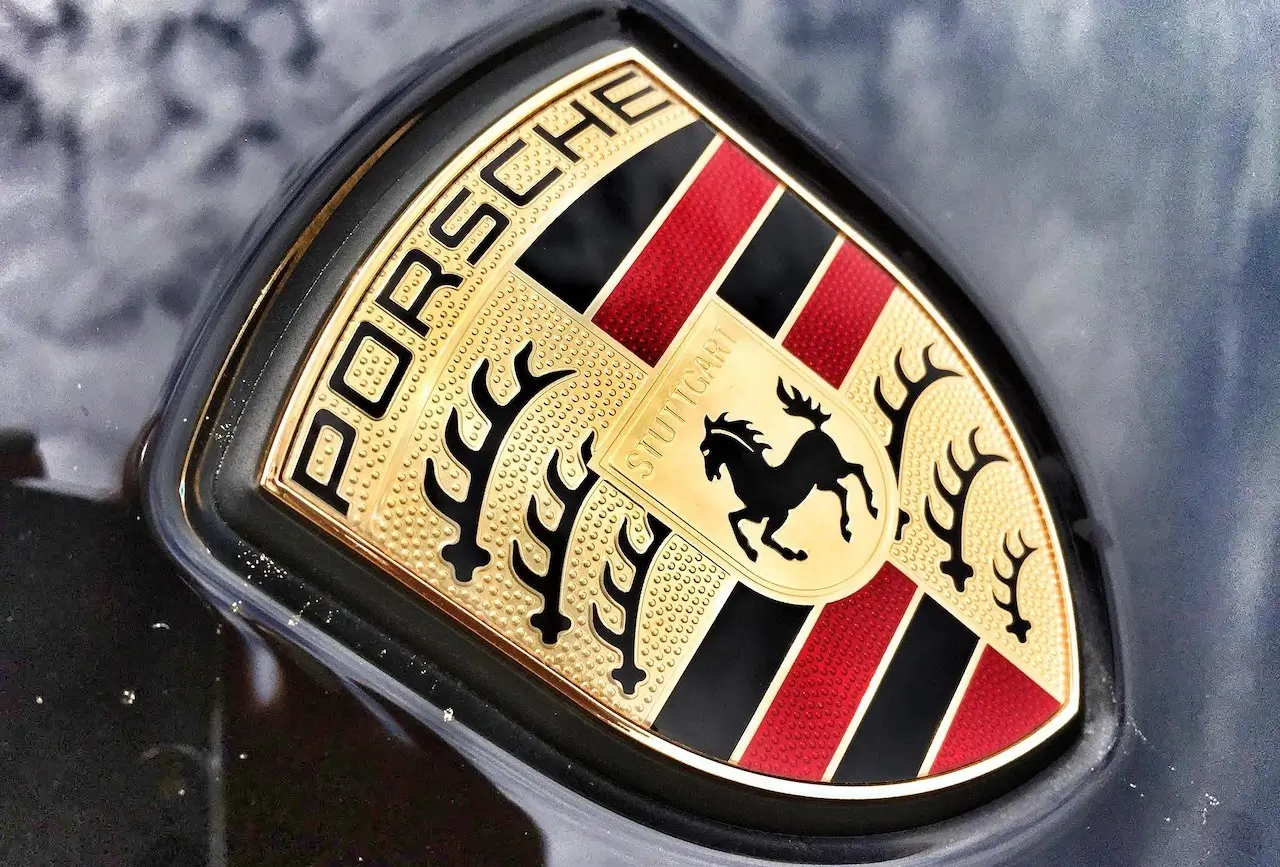 Porsche emblema