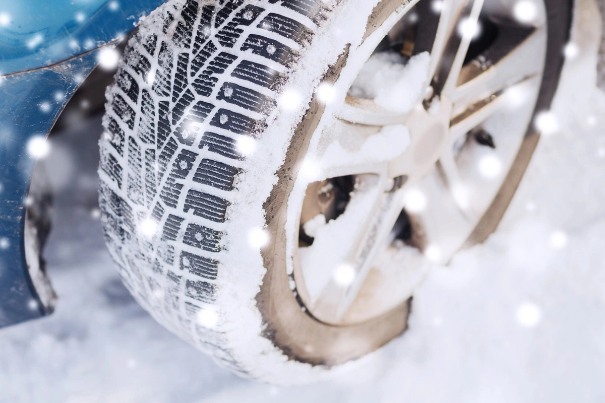 Winter Tyres vs Summer Tyres: A Seasonal Guide to Safety and Performance Featured Image