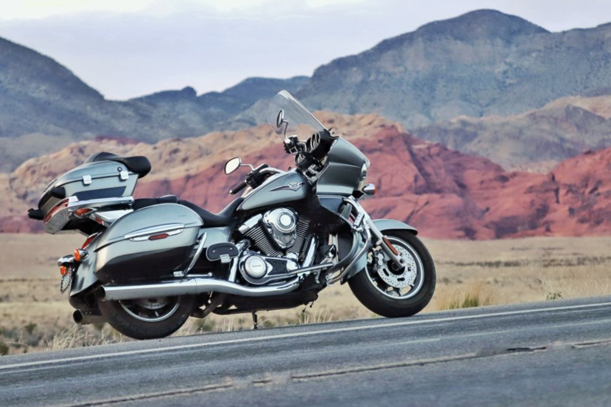cheetah-2010 Kawasaki Vulcan 1700 Voyager.jpg