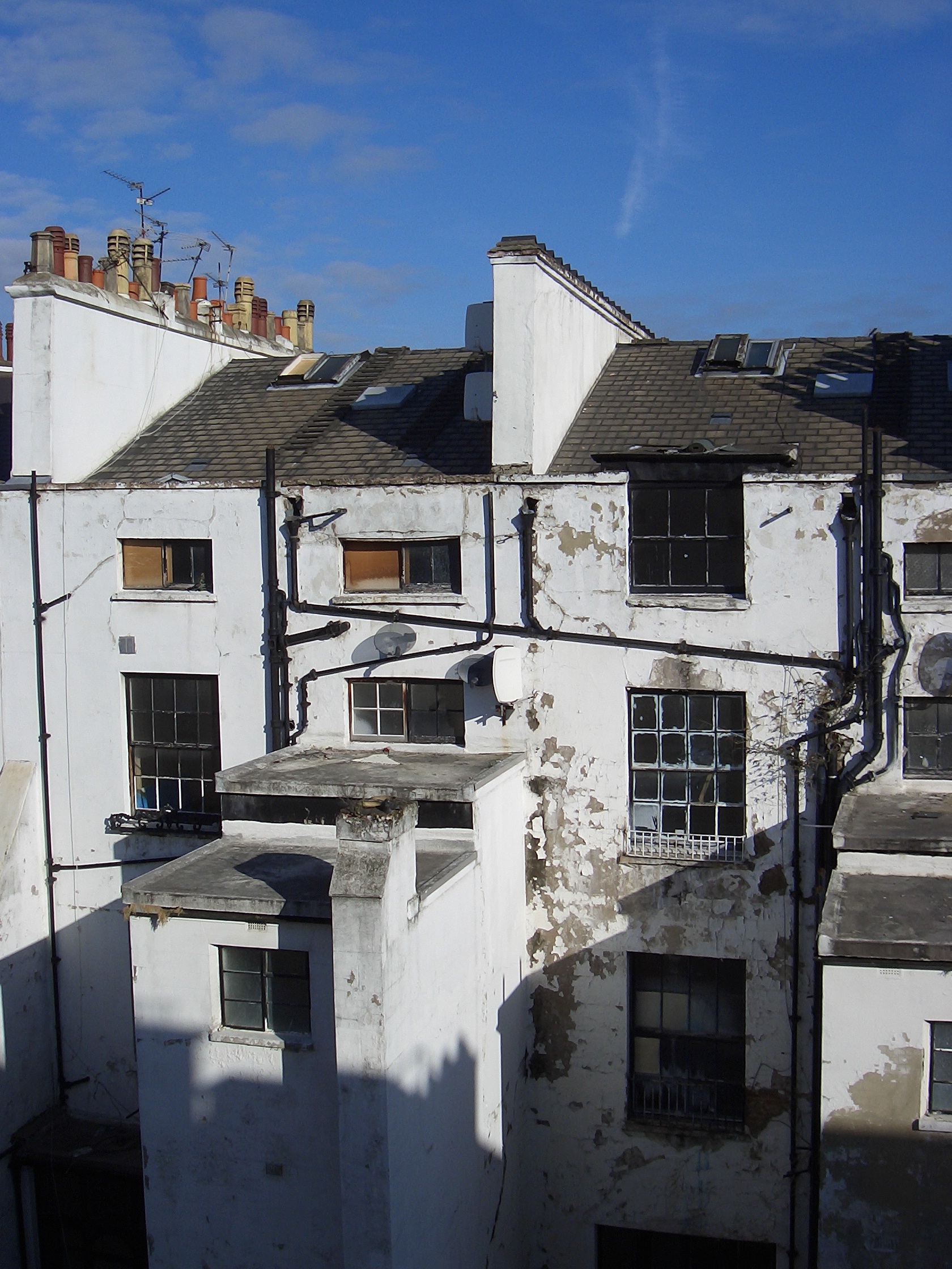 Building block with old apartments