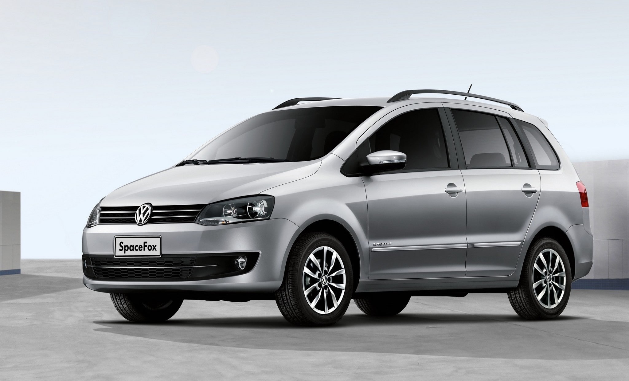 Carros na Web  Comparativo entre Volkswagen SpaceFox, Volkswagen T-Cross,  Volkswagen T-Cross e Volkswagen T-Cross