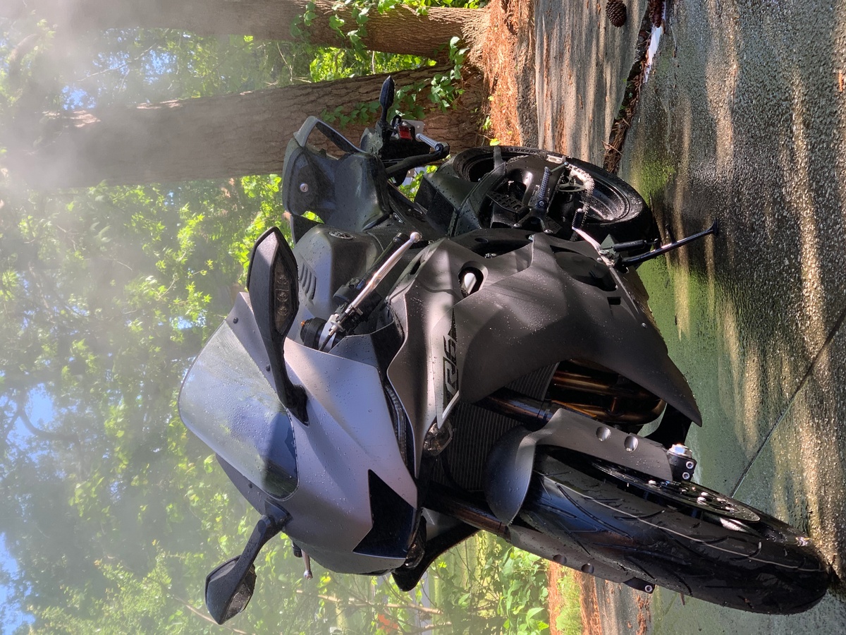 Dustin Monroe's 2018 Yamaha YZF-R6.jpg