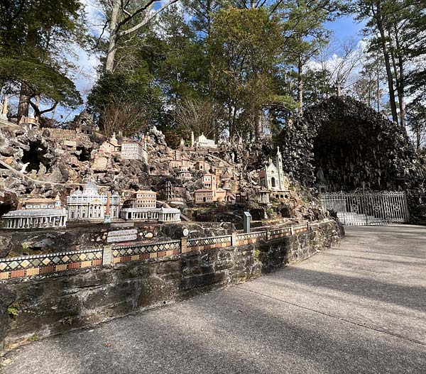 Ave Maria Grotto