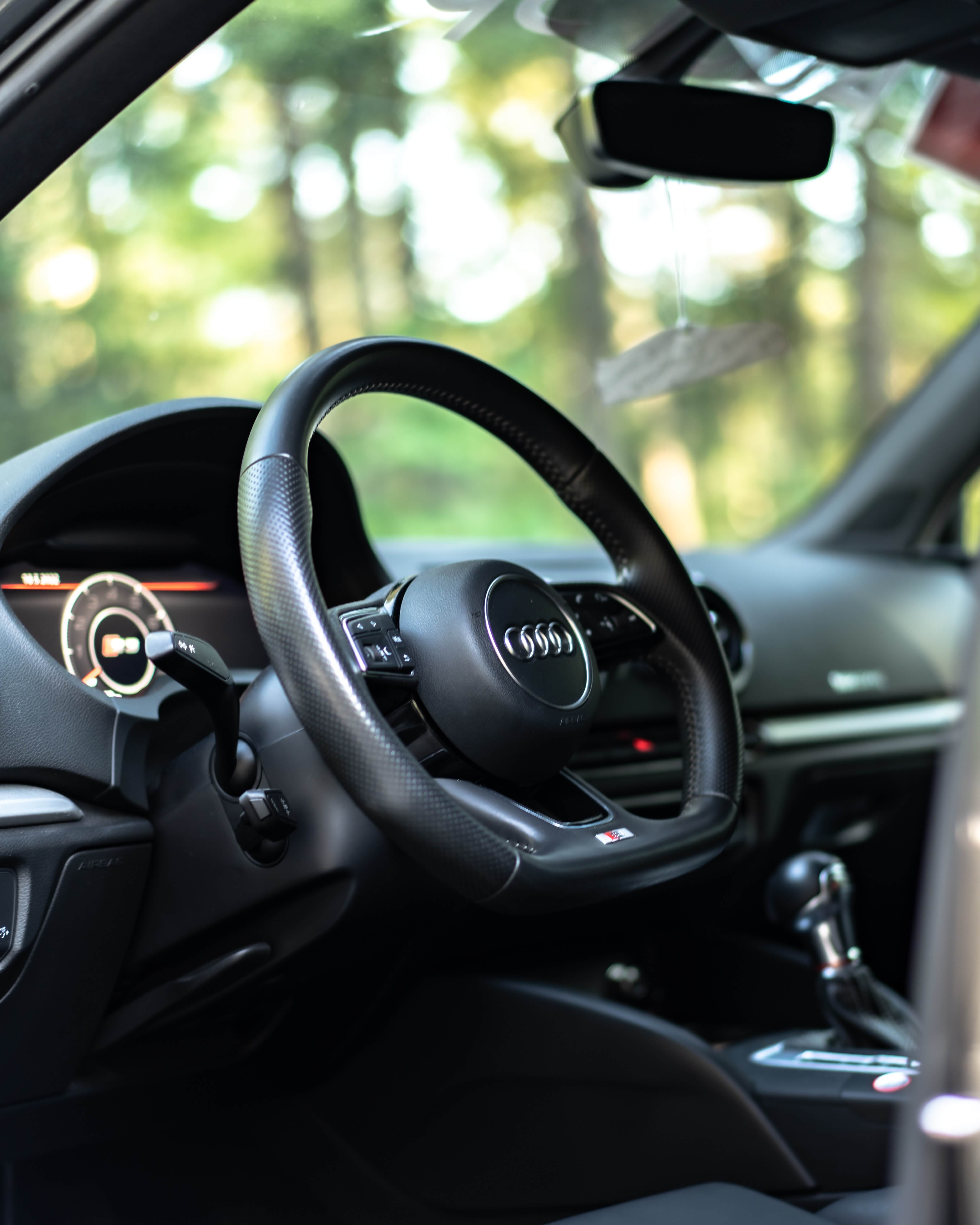 Volante Audi S3 interior