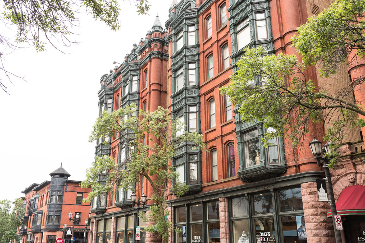 What 1 000 A Month In Rent Will Get You In The Twin Cities Doorsteps
