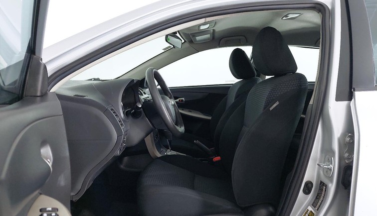 Interior Toyota Corolla 2013