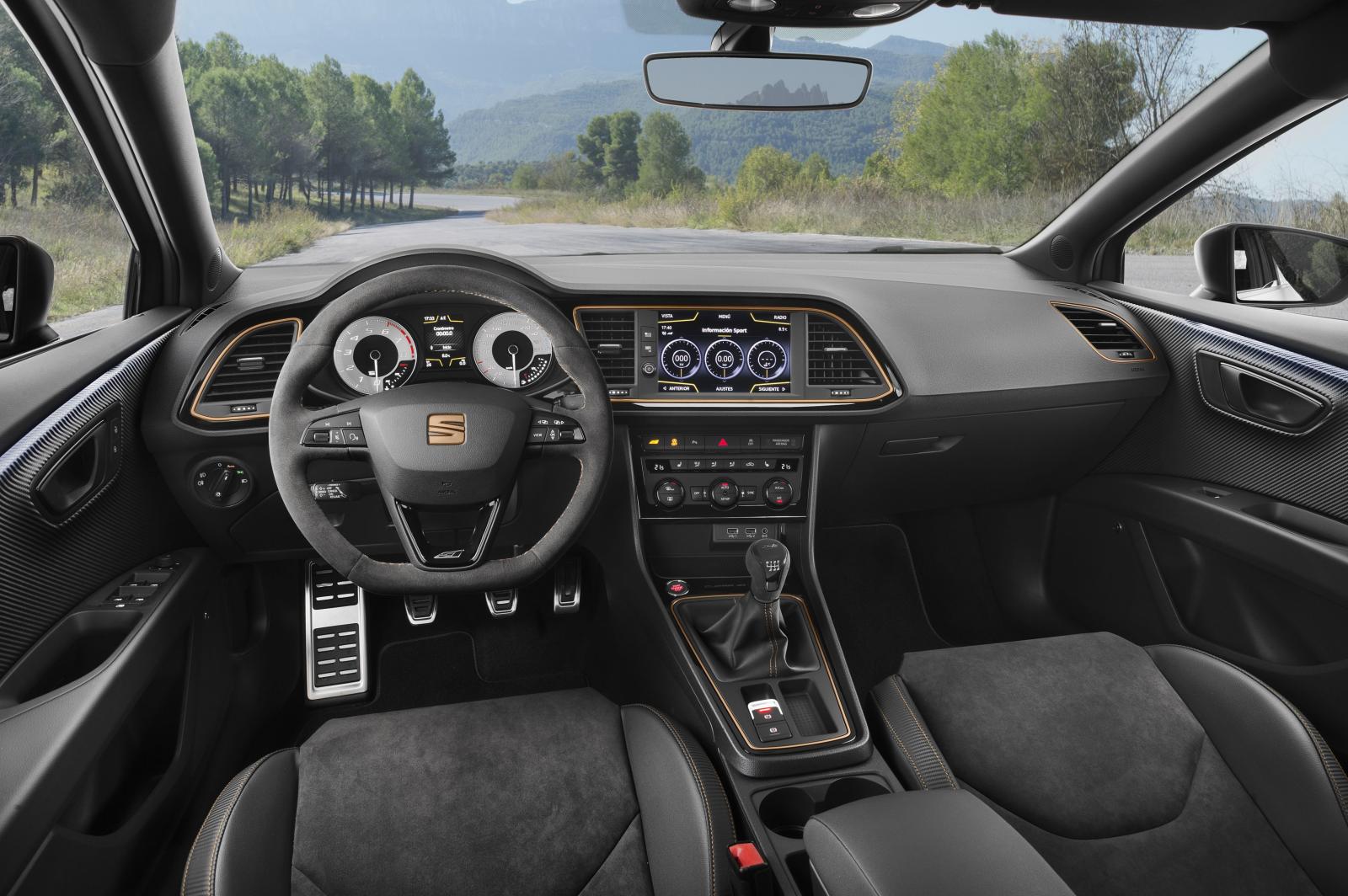 Leon Cupra 2019 interior