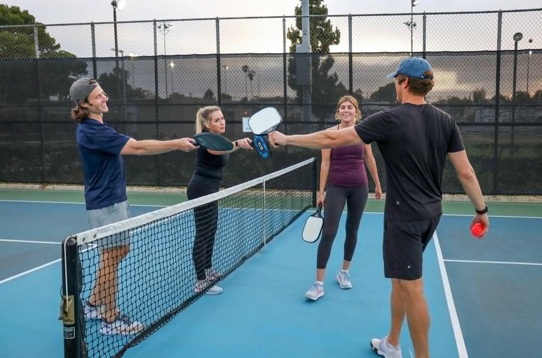 How to Play Pickleball 9 Simple Rules for Beginners Pickleheads
