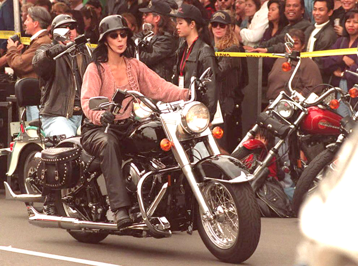 10 Celebrity Female Motorcyclists: Stars Who Ride