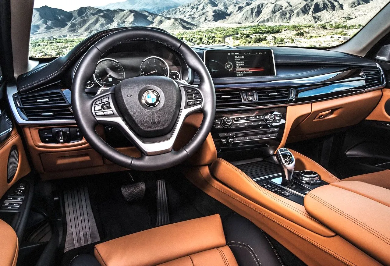 BMW X6 2018 interior