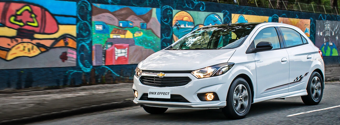 Carros pra você - Chevrolet Onix 1.4L LTZ - Tudo que precisa saber