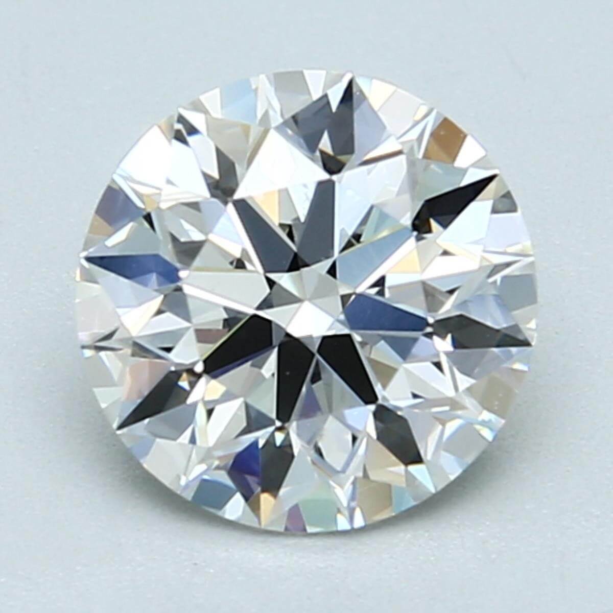 SI2 clarity diamond with superior cut quality