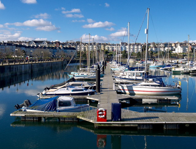 Bangor_Marina_-_geograph.org.uk_-_3347291.jpg